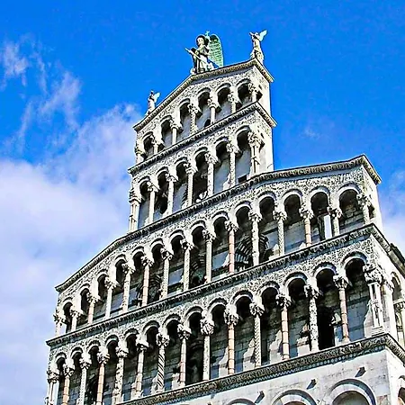 In Historic * Lucca